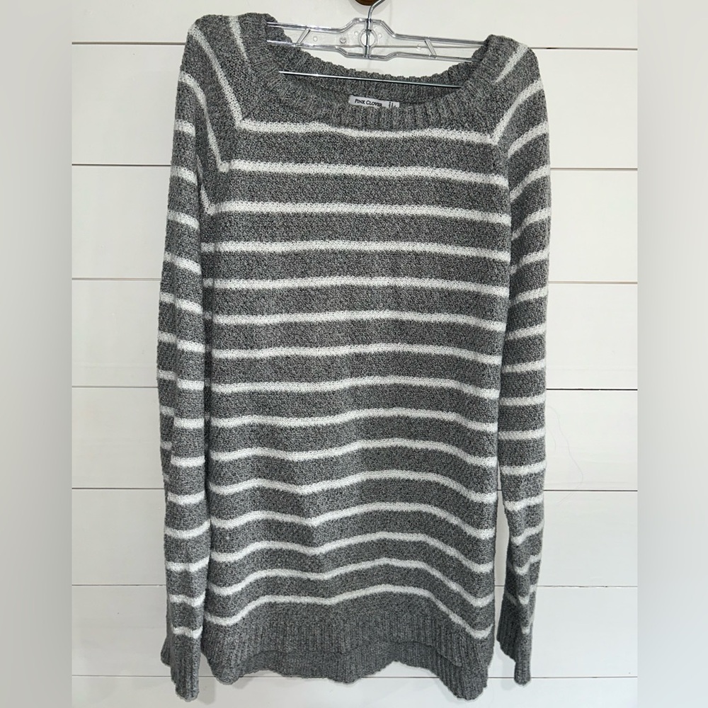 Pink Clover Gray and White Striped Crew Neck Sweater